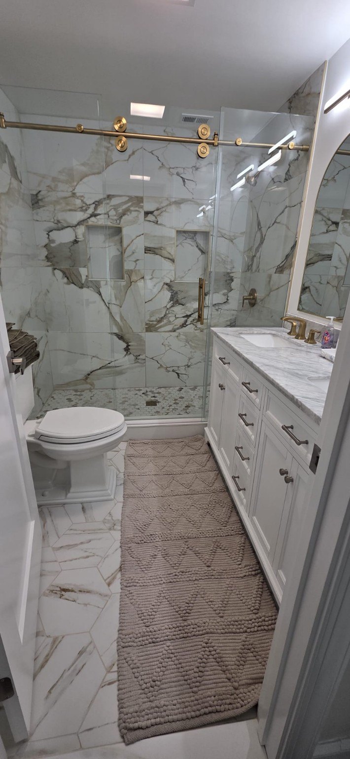 J&C House Cleaning - Baños